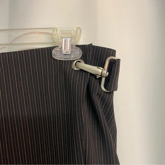 Vintage i.e. women’s business suit size 10 black/brown pinstripe - Picture 6 of 9
